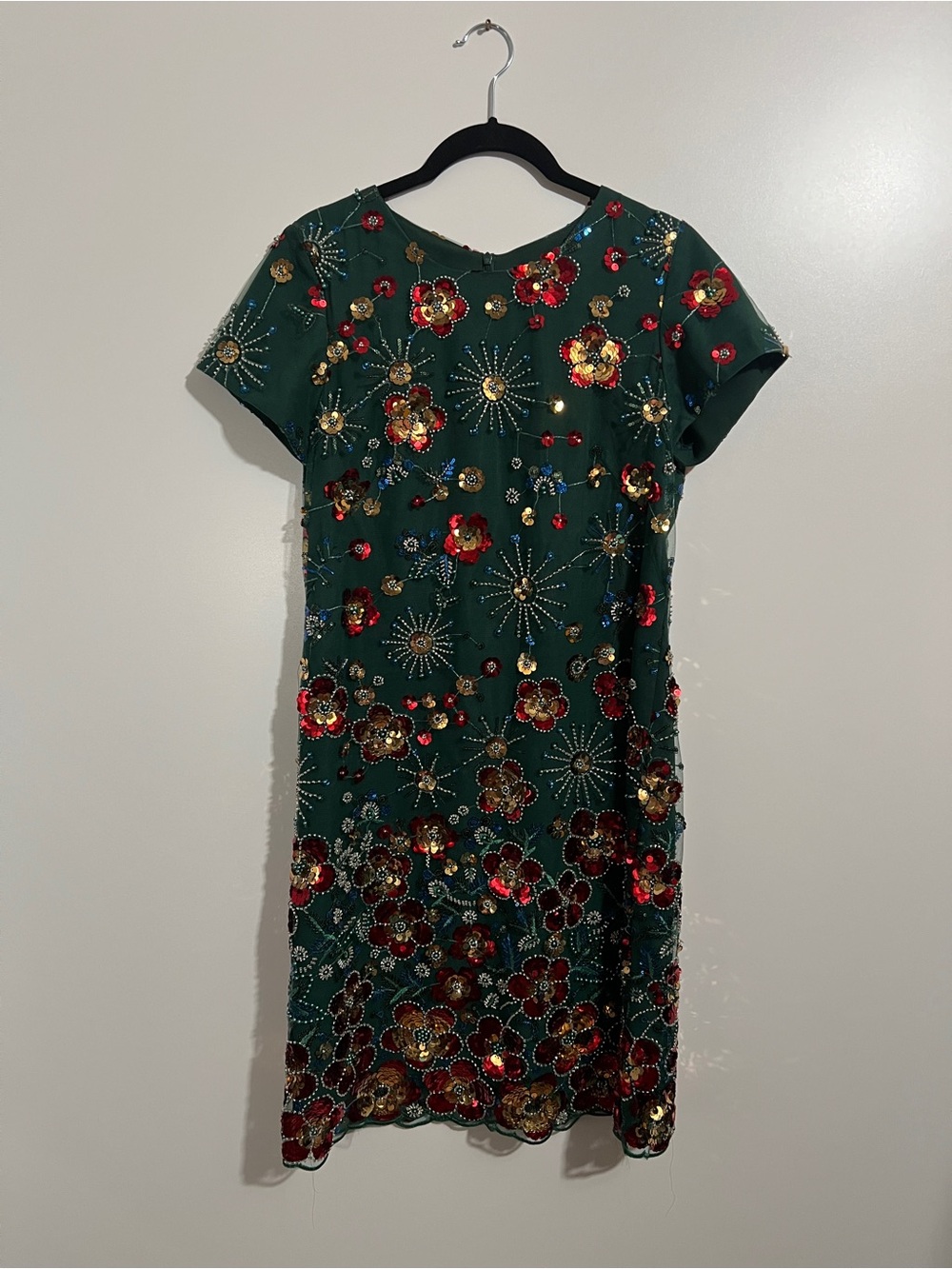 Beaded Short Sleeve Mini Dress Scalloped Hem Green Gold Red Luxury